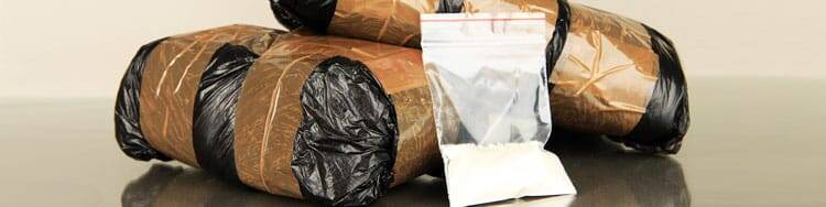 American teacher cleared of charge after tenuous link to drugs package